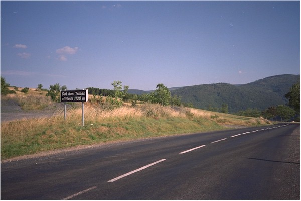Col_des_Tribes.jpg (53470 bytes)