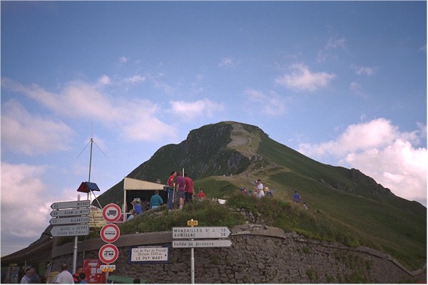 Le_Puy_Mary.jpg (54848 bytes)