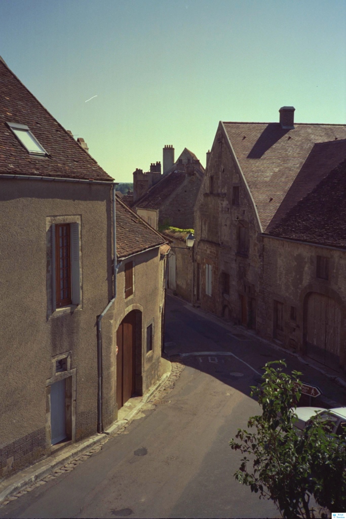 Vezelay Street